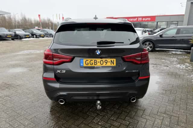 BMW X3 (2021) thumbnail 6