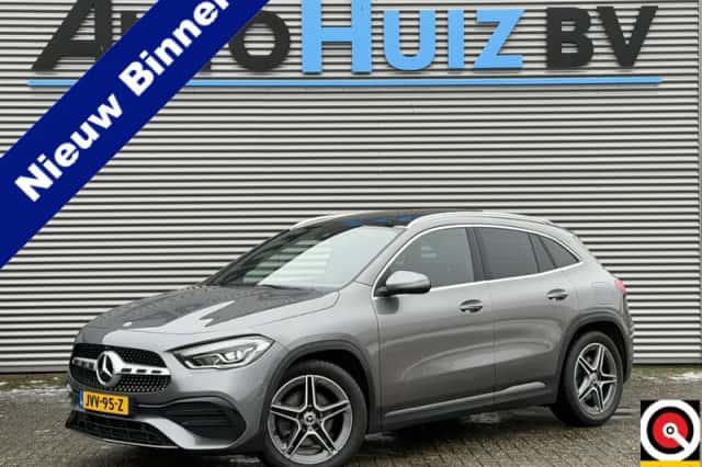 Mercedes-Benz GLA (2022) thumbnail 1