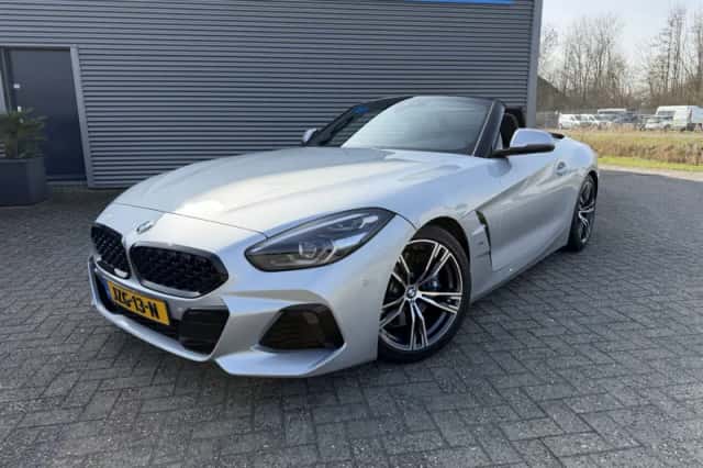 BMW Z4 (2021) thumbnail 2