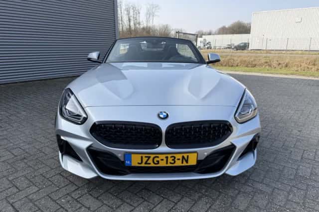 BMW Z4 (2021) thumbnail 3