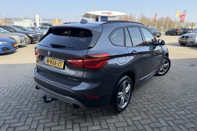 BMW X1 (2018) thumbnail 4