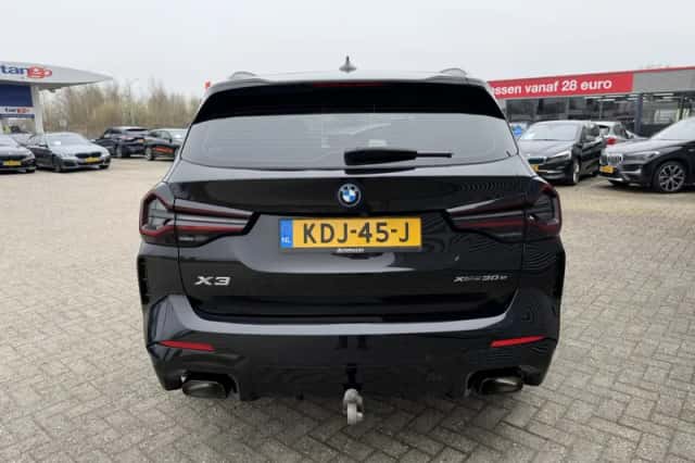 BMW X3 (2023) thumbnail 6