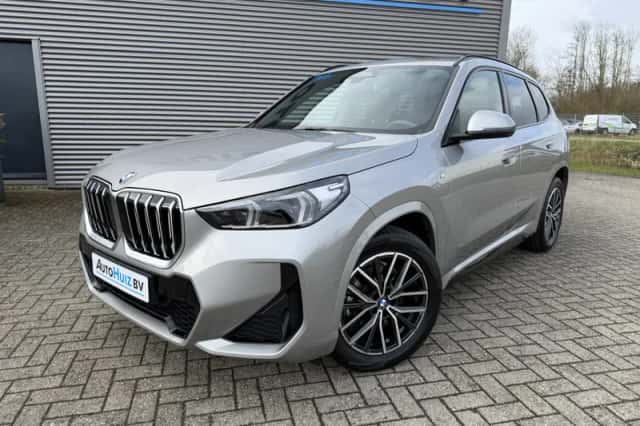 BMW X1 (2025) thumbnail 2
