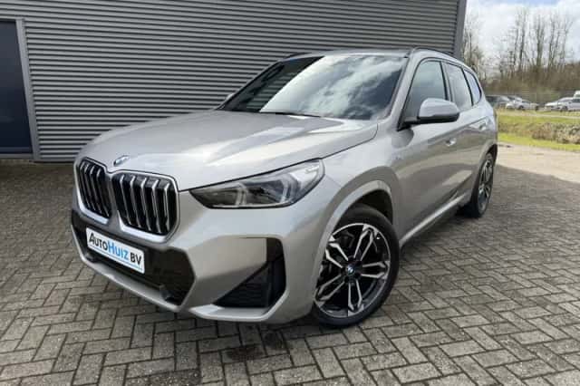 BMW X1 (2025) thumbnail 2