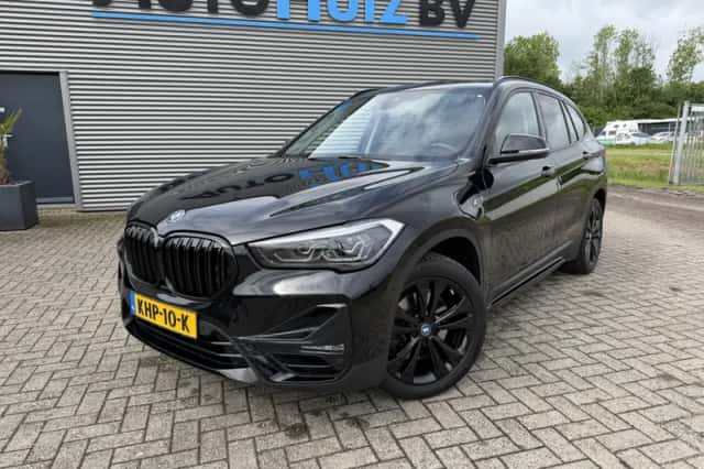 BMW X1 (2022) thumbnail 2