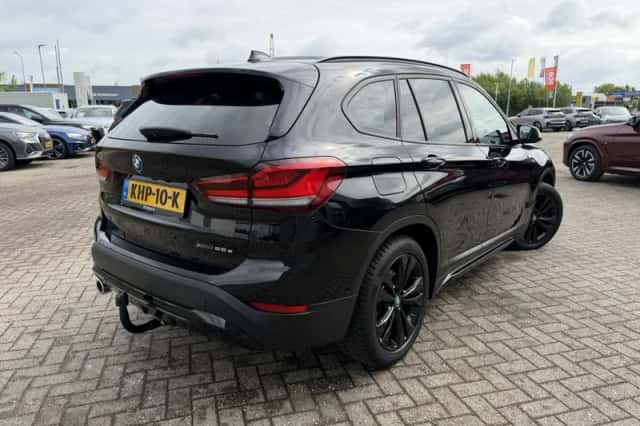 BMW X1 (2022) thumbnail 5