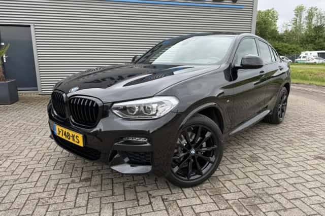 BMW X4 (2020) thumbnail 2