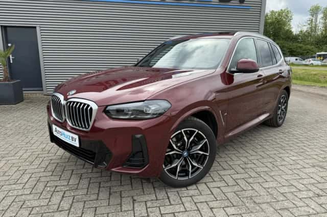 BMW X3 (2023) thumbnail 2