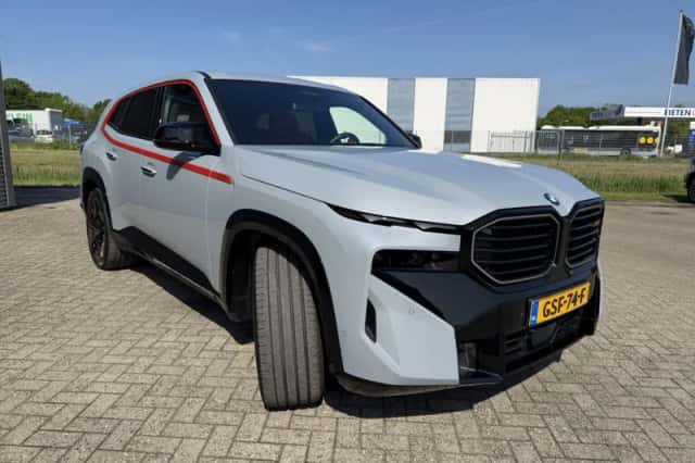BMW XM (2024) thumbnail 4