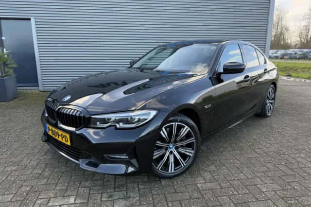 BMW 3-Serie (2022) thumbnail 2