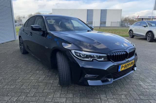 BMW 3-Serie (2022) thumbnail 4