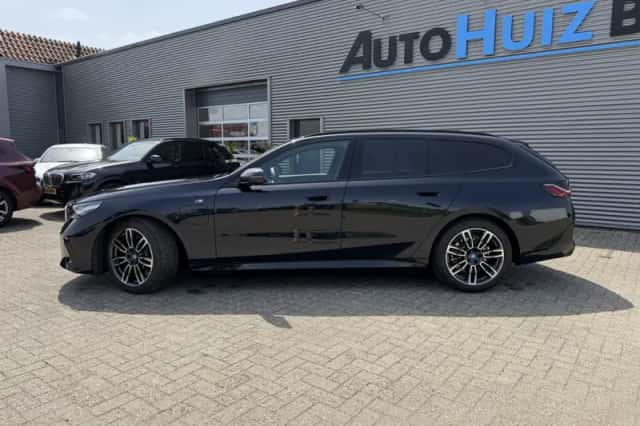 BMW 5-Serie (2024) thumbnail 6