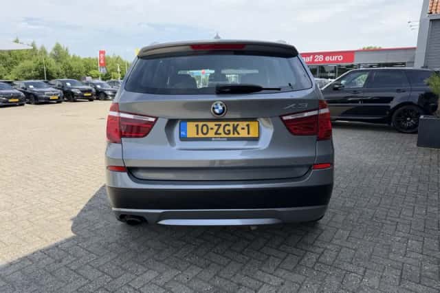 BMW X3 (2012) thumbnail 6