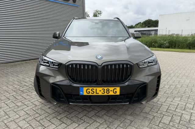 BMW X5 (0) thumbnail 3