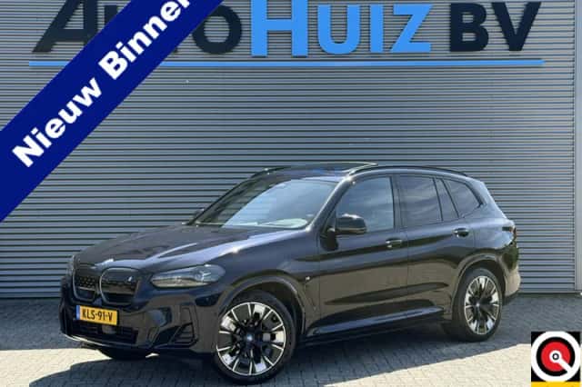 BMW iX3 (0) thumbnail 1