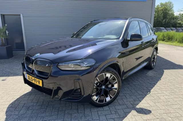 BMW iX3 (0) thumbnail 2