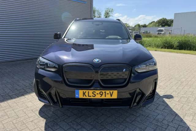 BMW iX3 (0) thumbnail 3
