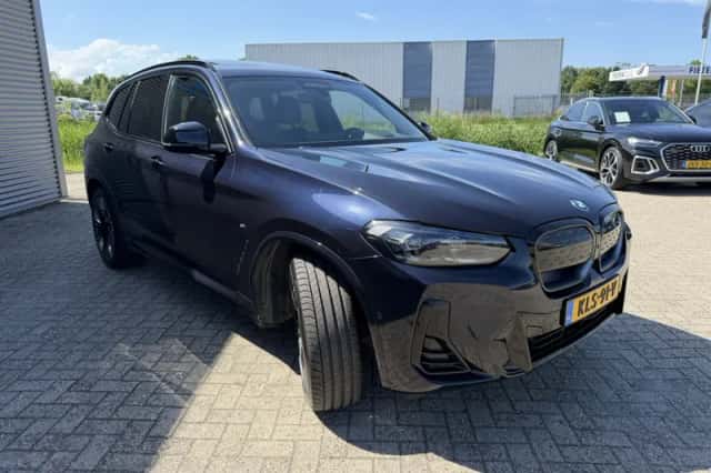 BMW iX3 (0) thumbnail 4