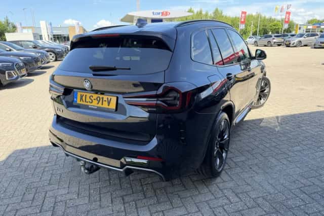 BMW iX3 (0) thumbnail 5