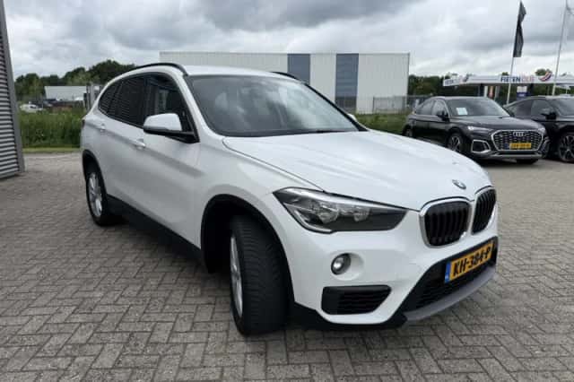 BMW X1 (0) thumbnail 4