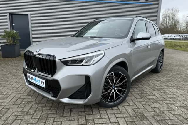 BMW X1 (0) thumbnail 2