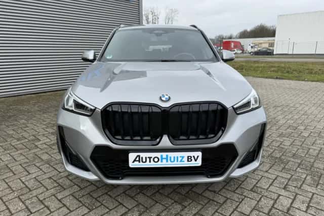 BMW X1 (0) thumbnail 3