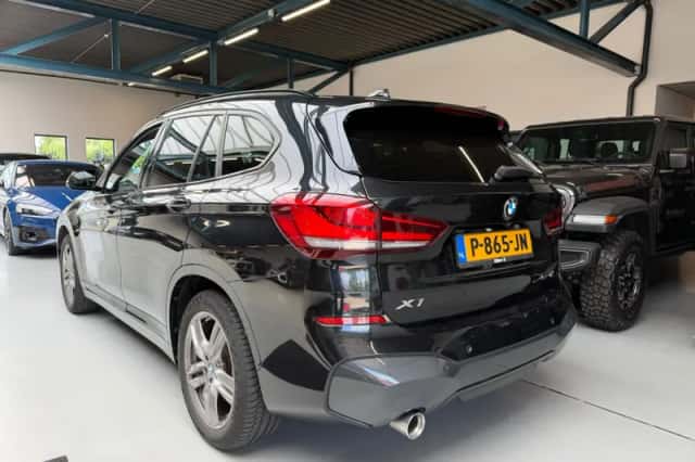 BMW X1 (0) thumbnail 4