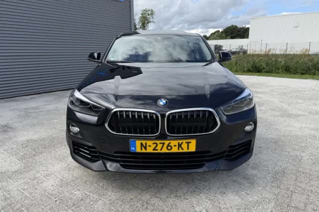 BMW X2 (2020) thumbnail 3
