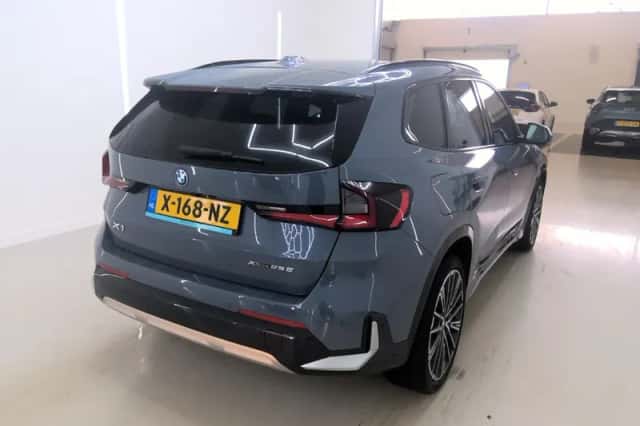 BMW X1 (2024) thumbnail 2