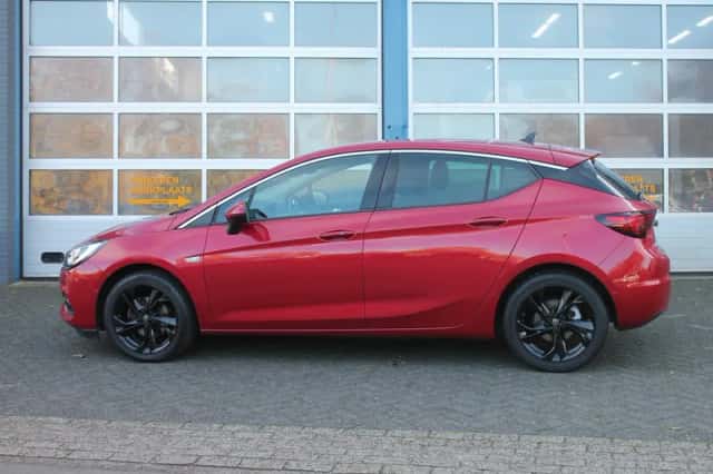Opel Astra (2020) thumbnail 3
