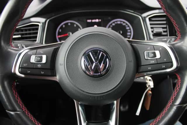 Volkswagen T-Roc (2019) thumbnail 21
