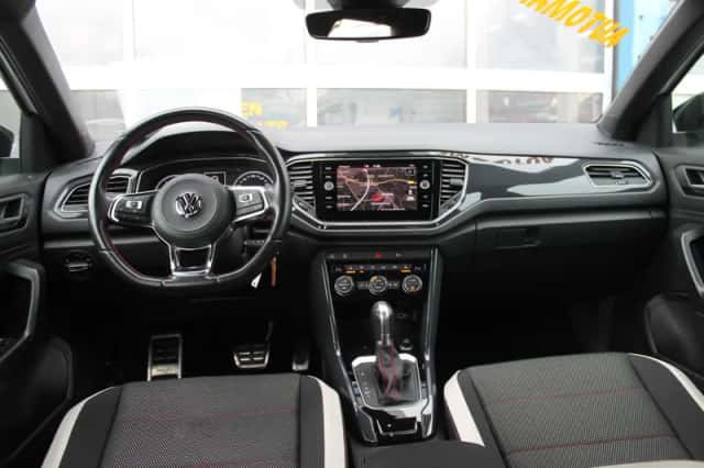 Volkswagen T-Roc (2019) thumbnail 4