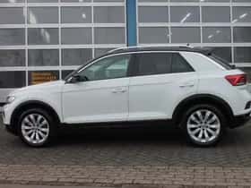 Volkswagen T-Roc (2019) thumbnail 5