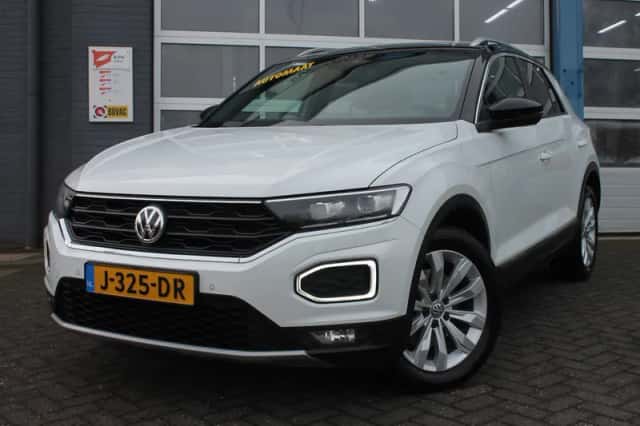 Volkswagen T-Roc (2019) thumbnail 41