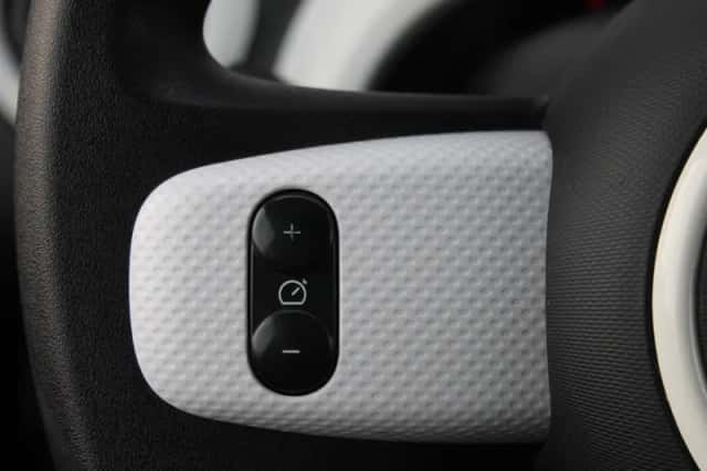 Renault Twingo (2018) thumbnail 24
