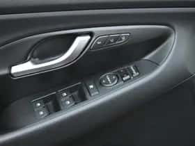 Hyundai i30 (2020) thumbnail 13