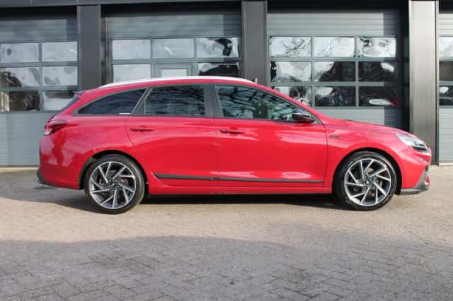 Hyundai i30 (2020) thumbnail 3