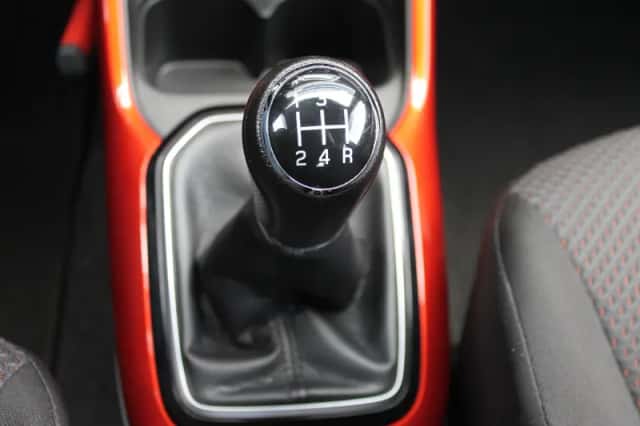 Suzuki Ignis (2020) thumbnail 35
