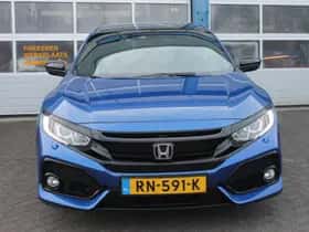 Honda Civic (2018) thumbnail 2