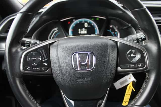 Honda Civic (2018) thumbnail 25