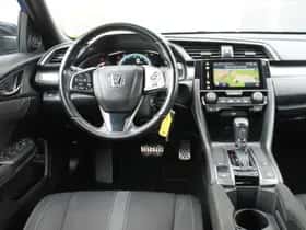 Honda Civic (2018) thumbnail 4