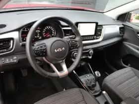 Kia Stonic (2023) thumbnail 16