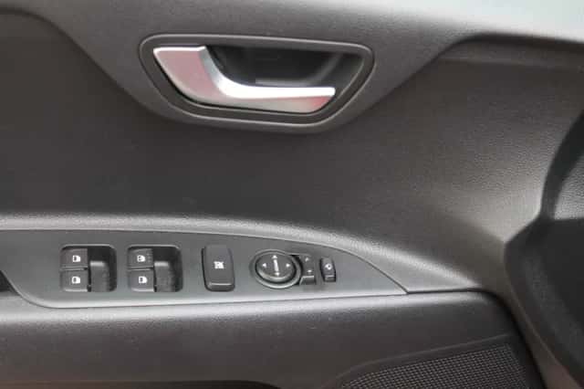 Kia Stonic (2023) thumbnail 17