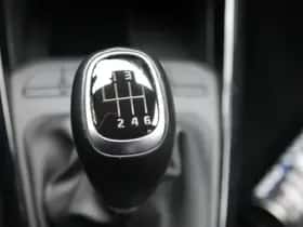 Kia Stonic (2023) thumbnail 41