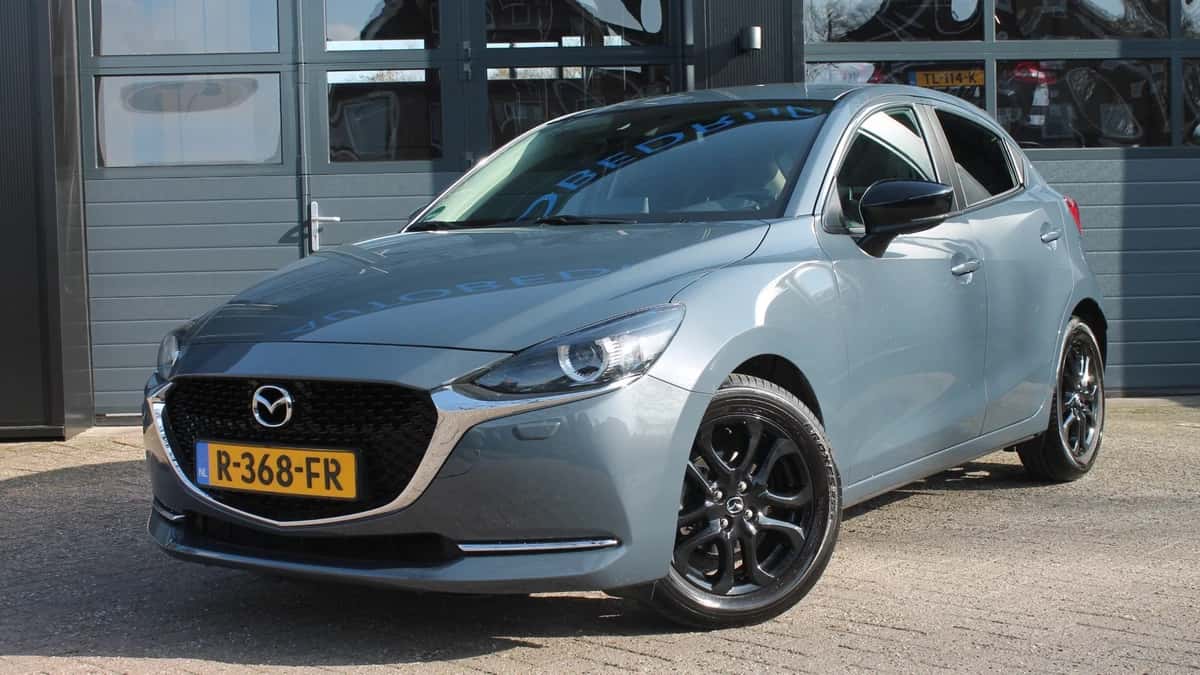Mazda 2 (2022) — foto 1