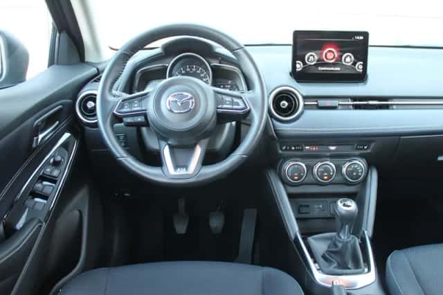 Mazda 2 (2022) thumbnail 25