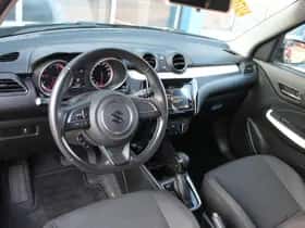 Suzuki Swift (2018) thumbnail 12
