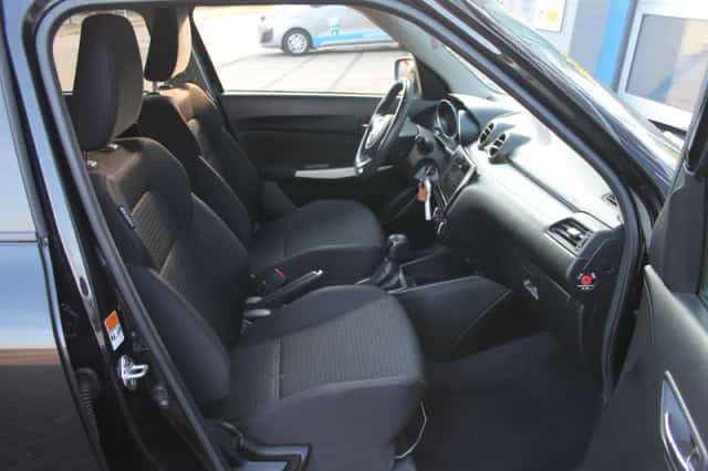 Suzuki Swift (2018) thumbnail 17