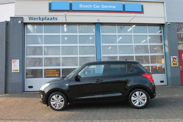 Suzuki Swift (2018) thumbnail 3