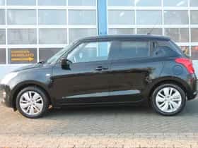 Suzuki Swift (2018) thumbnail 4
